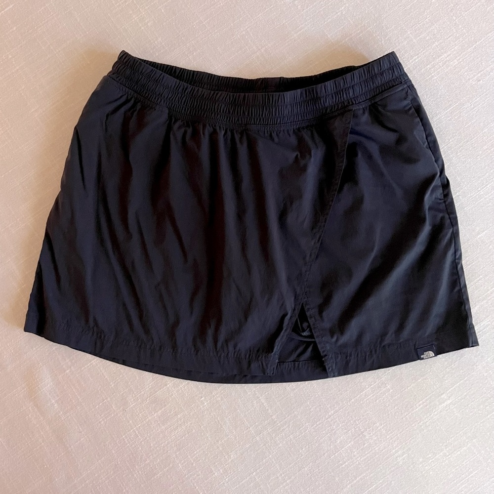 The North Face Skort Navy Blue Size Large Flash Dry Material